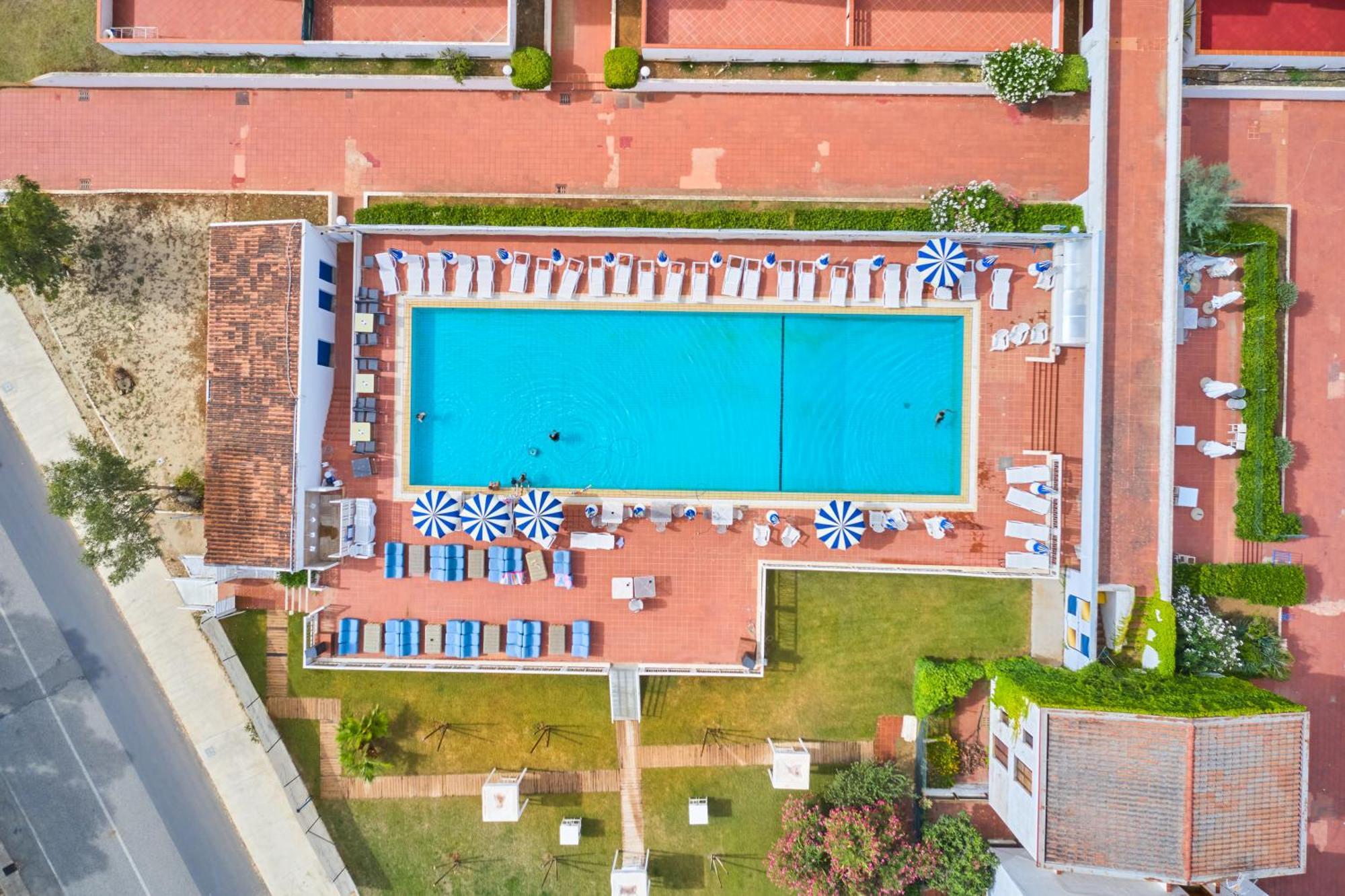 Casa Vacanze Lux By White Aparthotel I Casoni Luaran gambar